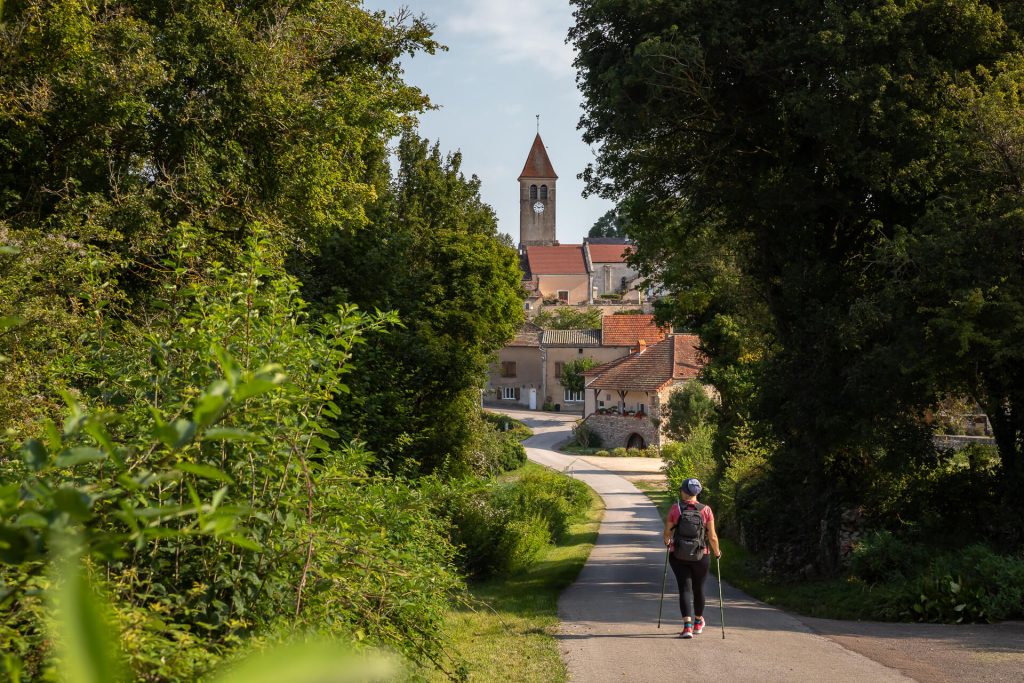 Massif Sud Bourgogne, différentes randonnées pour prendre l'air et découvrir les villages du territoire