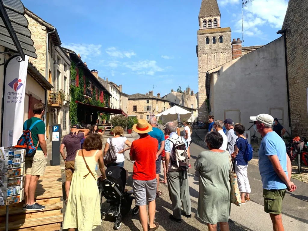 Escapade à Tournus, visite guidée de la ville et de l'Abbaye Saint-Philibert 